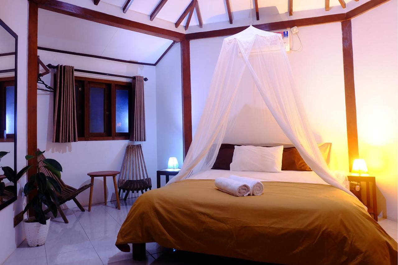 Ayu Hotel Каримунджава Экстерьер фото